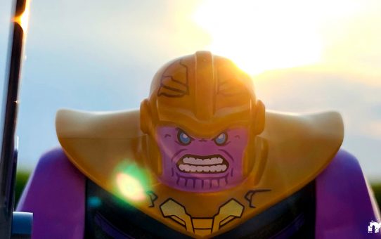 Thanos vs Avengers
